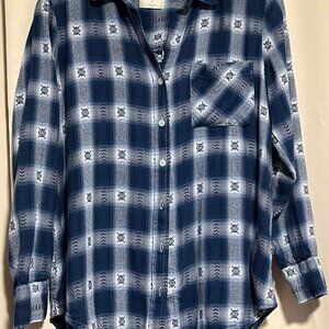 Mudd Womens Button Down Plaid Blue and White Blouse Size M